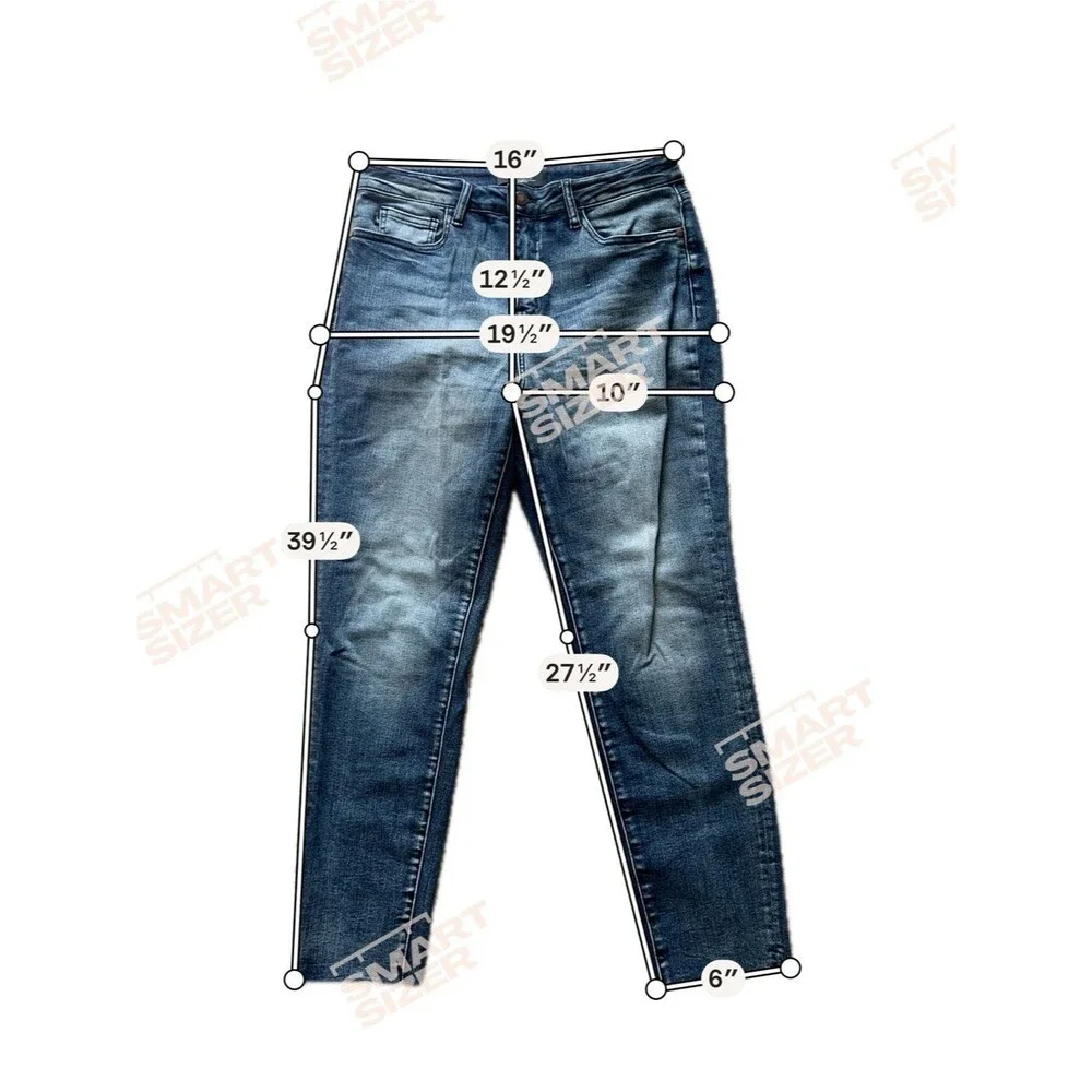 Judy Blue 11/30 Dark Blue Relaxed Jeans with Faded Detailing